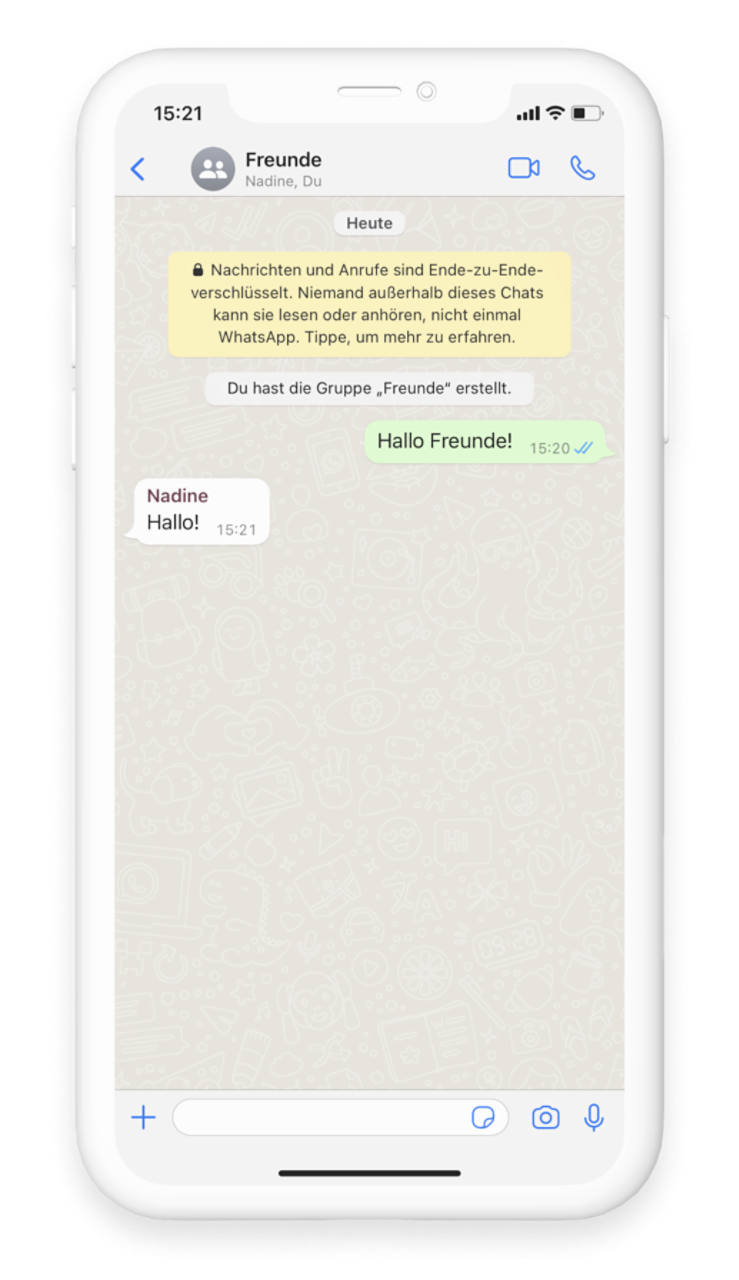 Um WhatsApp Gruppen stumm zu schalten, muss der Gruppenchat geöffnet werden