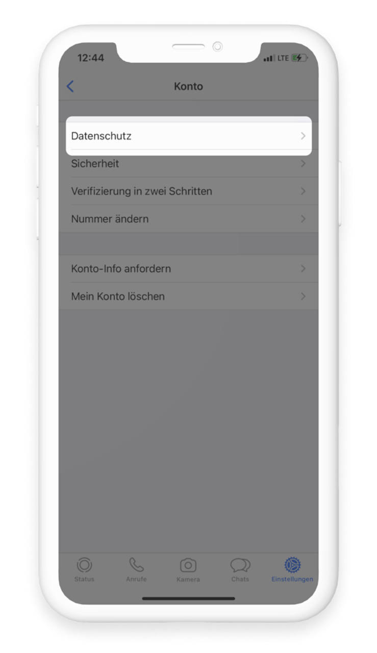 Für die Einstellung der Sichtbarkeit in WhatsApp muss "Datenschutz" gewählt werden